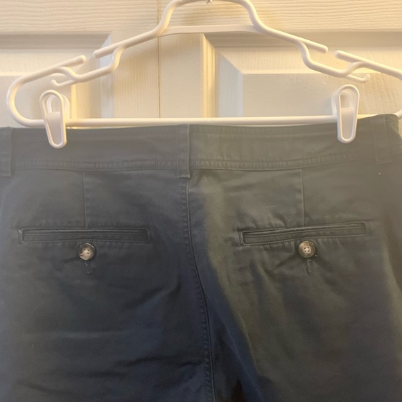 Eddie Bauer Shorts - Picture 3 of 3